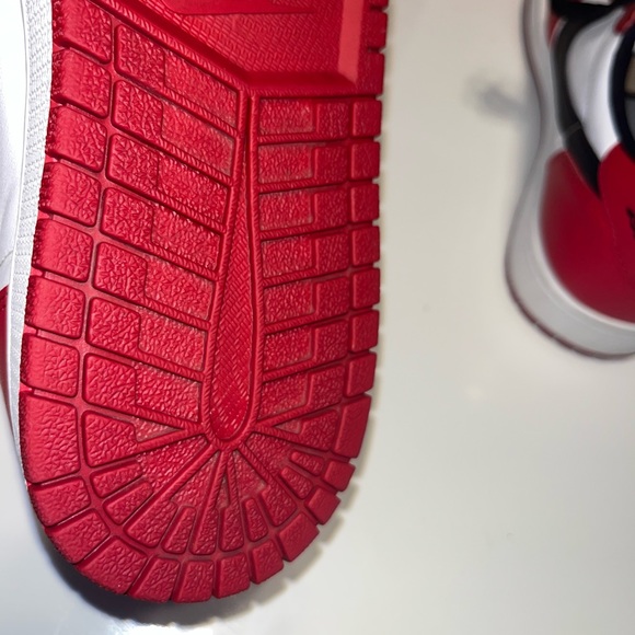 Authentic Nike OG Chicago Jordan 1 Red Black White Size 10 - Picture 5 of 13